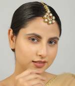 Red gold tone kundan maang tikka