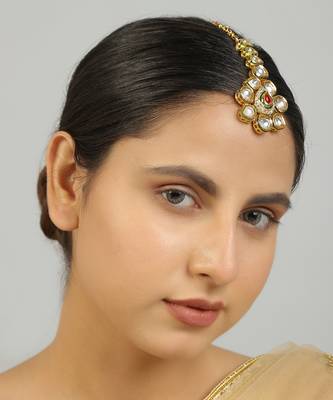 Red gold tone kundan maang tikka 2