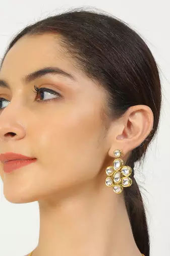 Kundan inspired floral shaped earrings