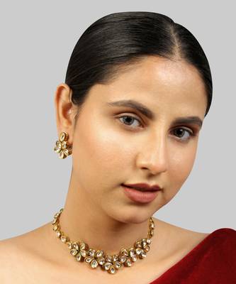 Handcrafted kundan necklace set 1