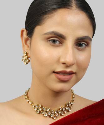 Handcrafted kundan necklace set 2