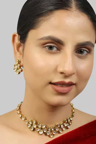 Handcrafted kundan necklace set