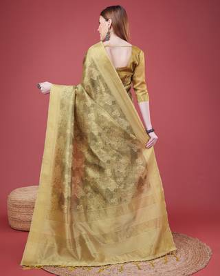 Mehendi Handloom Silk Self Design With Golden Border Saree For Women With Blouse Piece 3