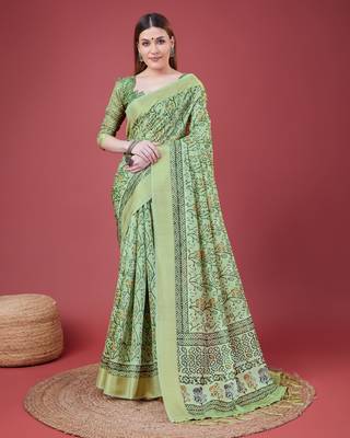 Green Handloom Silk Self Design With Golden Border Saree For Women With Blouse Piece 1