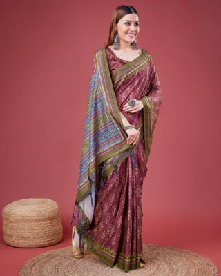 Pink Ikat Silk Self Design With Golden Border Saree For Women With Blouse Piece 4