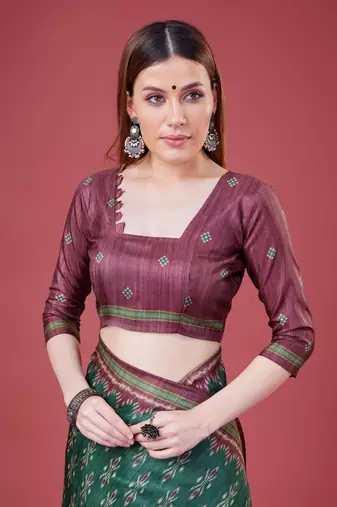 Green Ikat Silk Self Design With Golden Border Saree For Women With Blouse Piece
