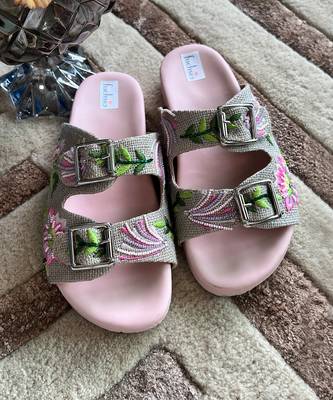 Thread work pink jute sliders 5
