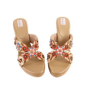 Crystal embellished gold wedges 4