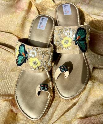 Hand embroidered gold heels 5