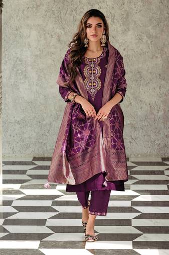  women kurta and trouser duppata set silk blend