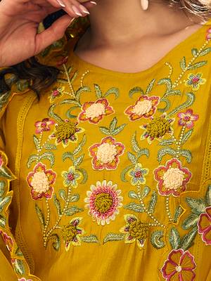 Vredevogel women kurta and trouser duppata set silk blend 3