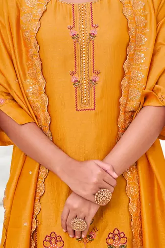  women kurta and trouser duppata set silk blend