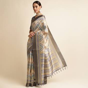 Doi Moi Green Organza Printed Saree For Women (Kajalsilk Green D660/P778) 2