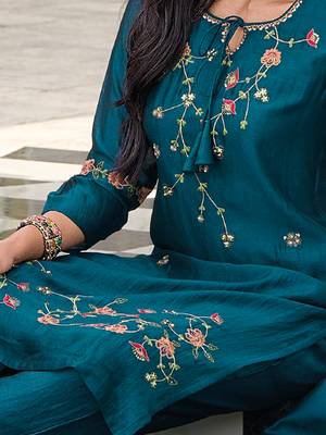  women kurta and trouser duppata set silk blend 4