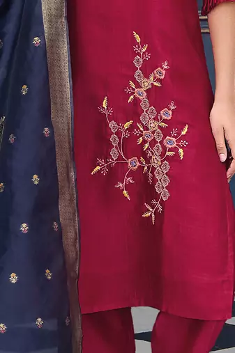  women kurta and trouser duppata set silk blend