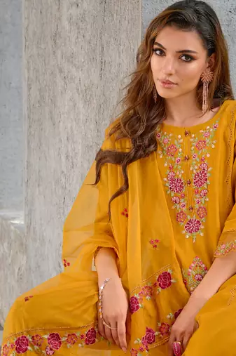  women kurta and trouser duppata set silk blend