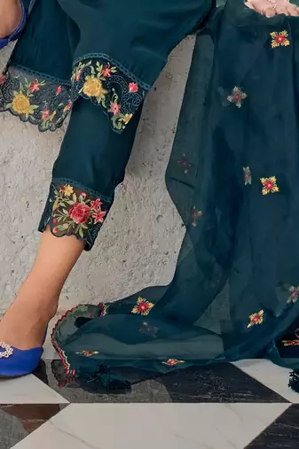  women kurta and trouser duppata set silk blend