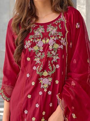  women kurta and trouser duppata set silk blend 4