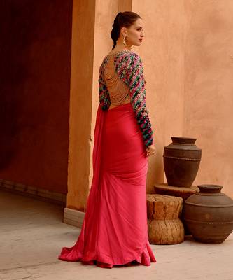 Hot pink drape saree with 'queen' blouse 2