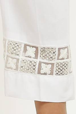Pavonine white color stretchable sequence lace hem pencil trousers 4