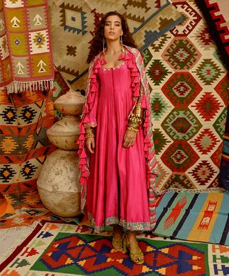 Hot pink slit sleeve anarkali set 3