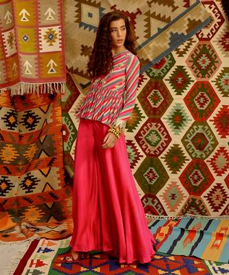 Hot pink  indi-leheriya metal bead work tunic set 2