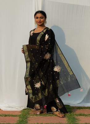 Lotus - black suit set 1