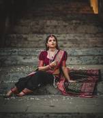 BLACK WOVEN KANJIVARAM SILK SAREE WITH BLOUSE PIECE