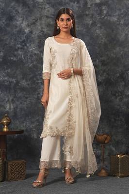 Rajdulari - ivory suit set 1