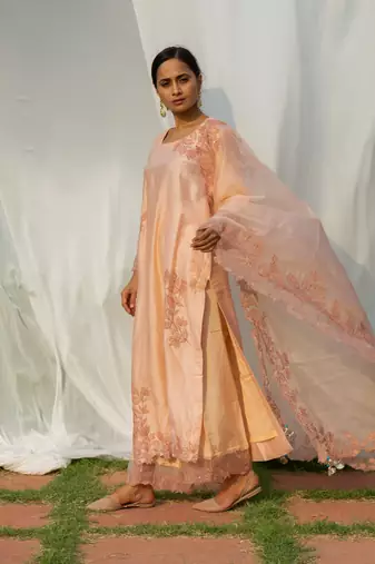 Rajdulari - nude pink suit set