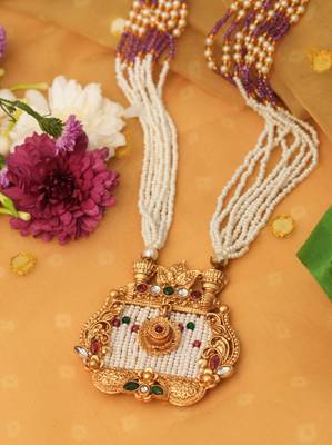 Gold-Plated White Pearl Necklace Set for Festive Elegance 2
