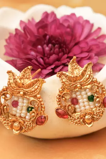 Gold-Plated White Pearl Necklace Set for Festive Elegance