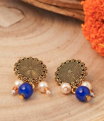 Gold Plated Pendant Necklace Set with White Pearls and Blue Bead 3