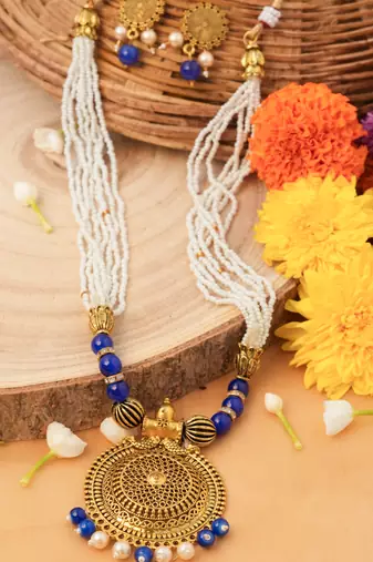 Gold Plated Pendant Necklace Set with White Pearls and Blue Bead