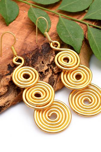 Gold plated handcrafted dangle earring