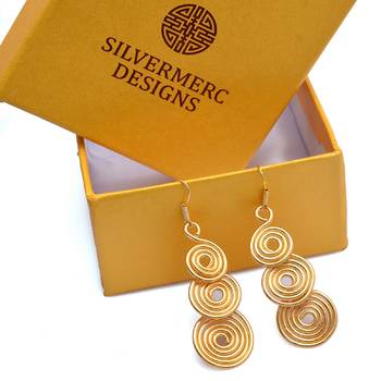 Gold plated handcrafted dangle earring 3
