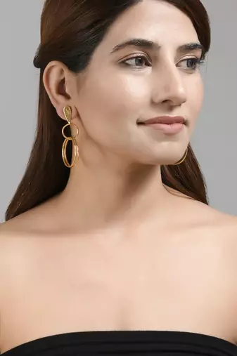 Contemporary gold plated statement earring for women