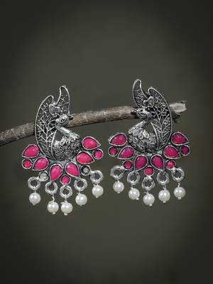 Contemporary oxidised stylish stud earring 1