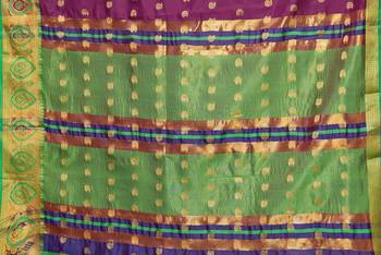Wine colored zari woven butta with contrast border and blouse banarsi silk jacquard saree. 4