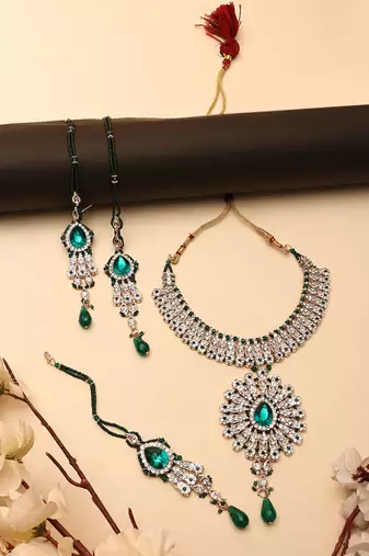 Brass Green Jewelry Set - Nature's Elegance