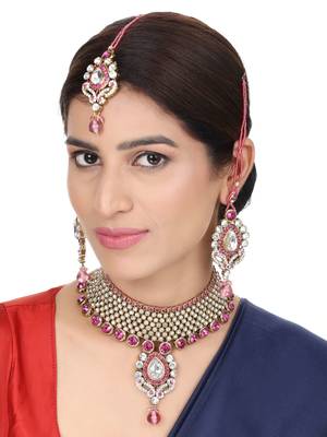Brass Pink Jewelry Set - Timeless Elegance in Shades of Pink 1