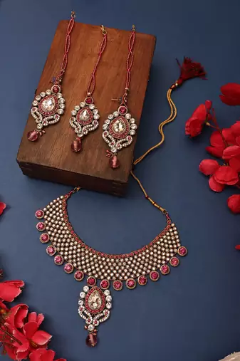 Brass Pink Jewelry Set - Timeless Elegance in Shades of Pink