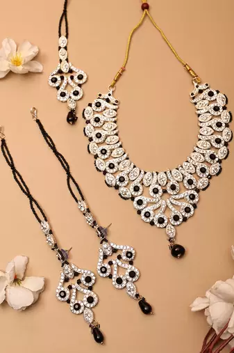 Brass Black Jewelry Set - Elegance in Ebony Beauty