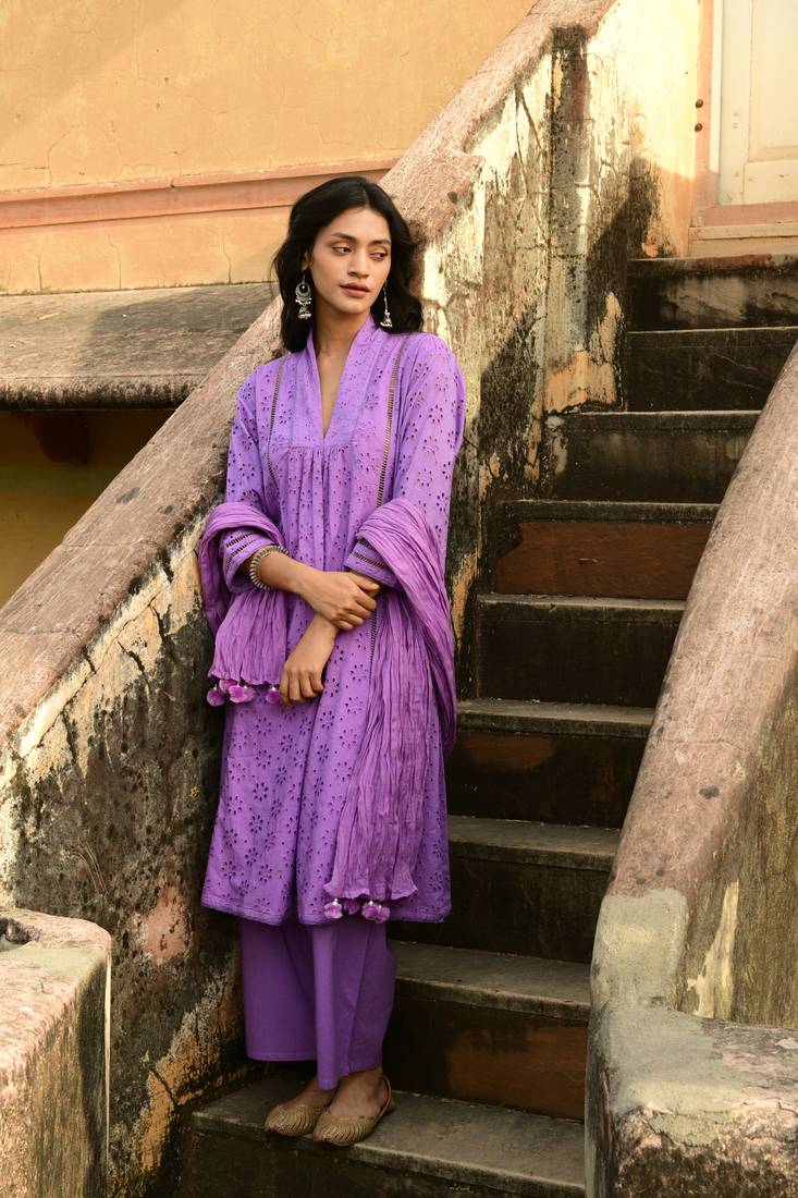 Aaravi dyed schiffli lilac suit set