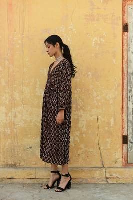 Aaravi black dress 2