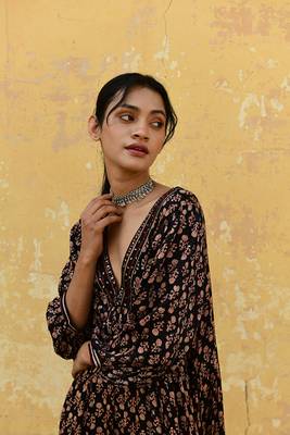 Aaravi black dress 3