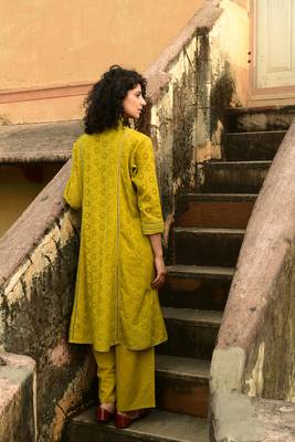 Aaravi dyed schiffli mustard yellow suit set 2