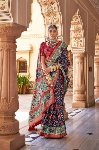 Elora Ethnic Wear Printed Patola Silk Blend Saree (Dark Blue)