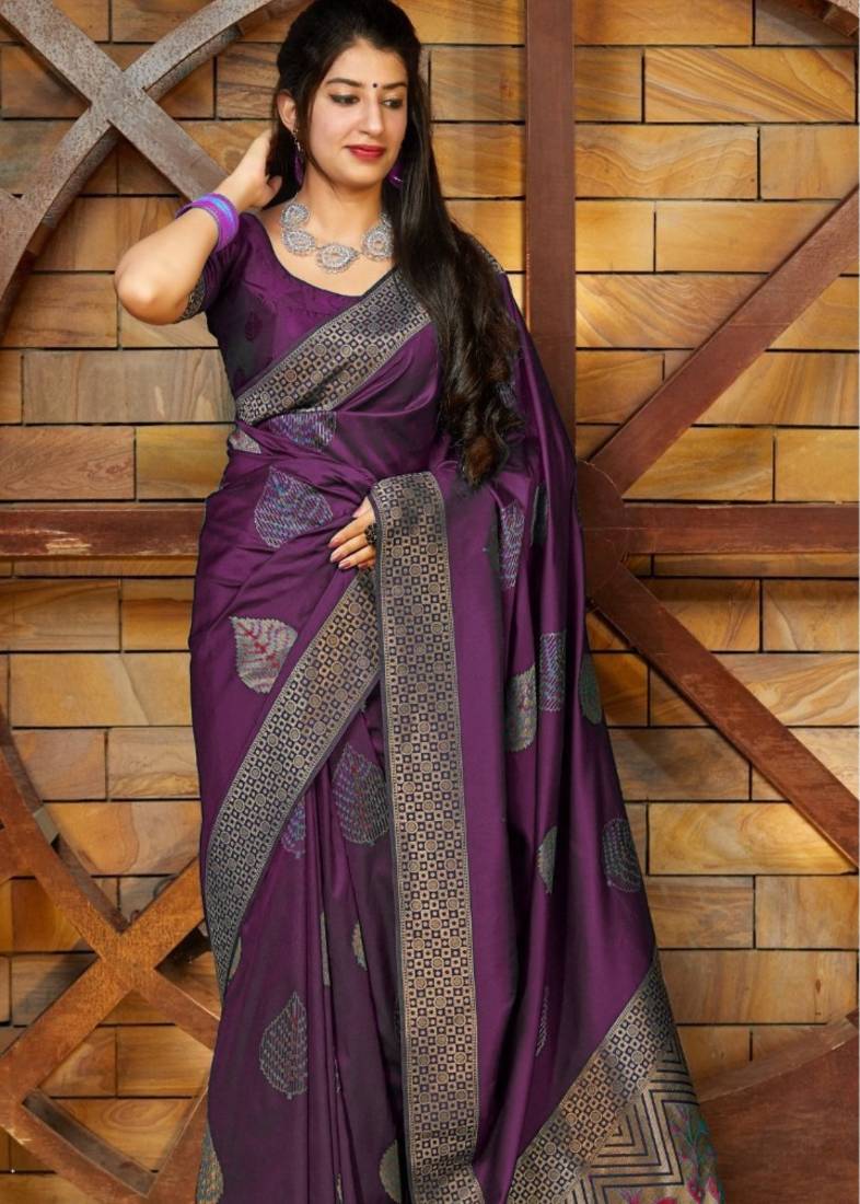 PURPLE WOVEN KANJIVARAM SILK SAREE WITH BLOUSE PIECE