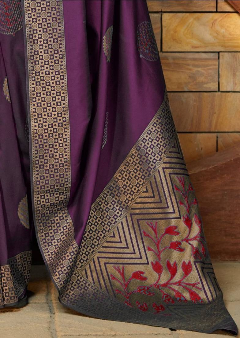 PURPLE WOVEN KANJIVARAM SILK SAREE WITH BLOUSE PIECE